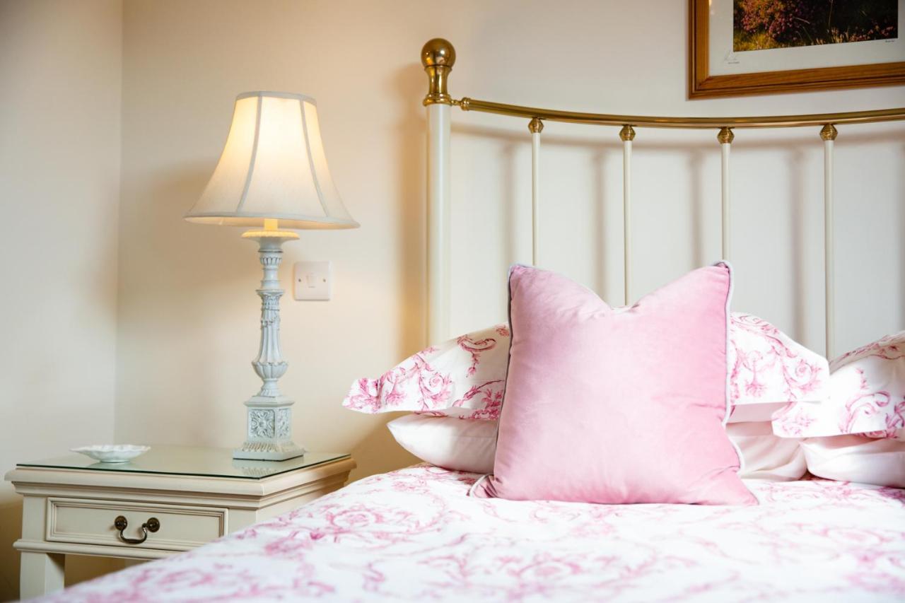 Higher Weddicott Barn Holiday Cottage - Self Catering Chagford Exteriör bild